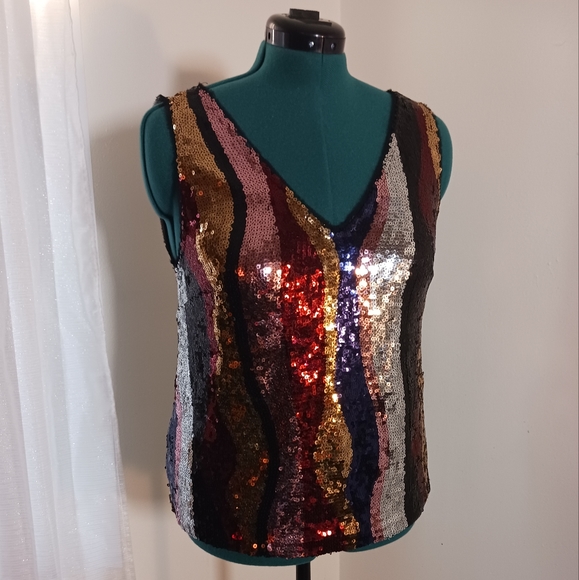 NWOT Women's sequence Top - Picture 6 of 6